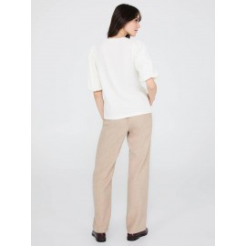 Textured Top With Front Keyhole